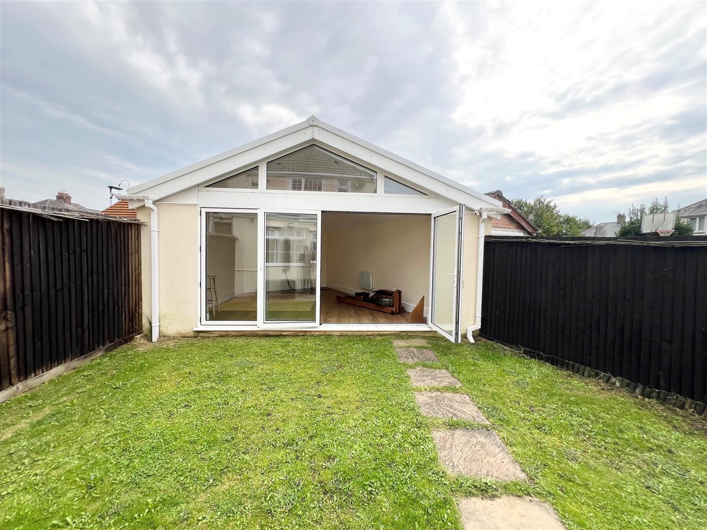 Tanyrallt Avenue, Litchard, Bridgend, CF31 1PQ
